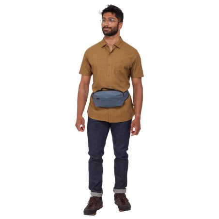 Bolso bandolera thule aion  pizarra oscuro