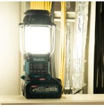 Makita mr009gz radio inalámbrico con linterna 40v