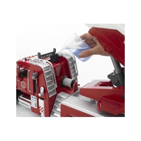 Bruder camion bomberos mack con escalera y deposito de agua 02821