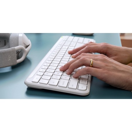 Teclado ingles logitech k950 signature slim teclado rf wireless + bluetooth qwerty ee.uu. blanco