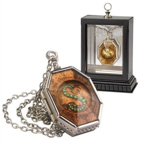 Replica the noble collection harry potter guardapelo horrocrux de salazar slytherin en expositor