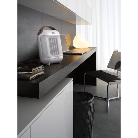 Calefactor cerámico delonghi capsule hfx30c18.iw 1800w 2 niveles de potencia blanco