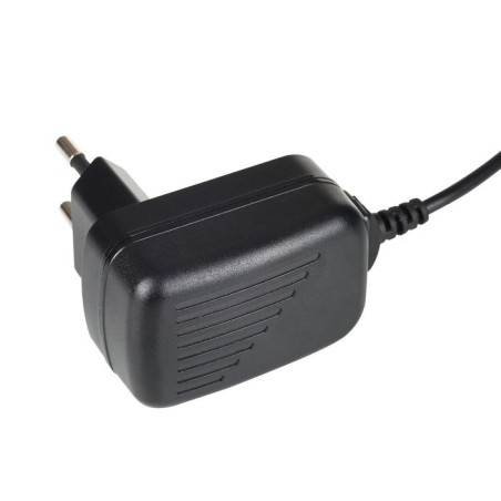 Akyga cargador universal ak-tb-23 5.0v 2.0a 10w micro usb b 1.0m