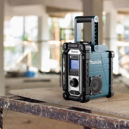Radio  makita dmr116 job site