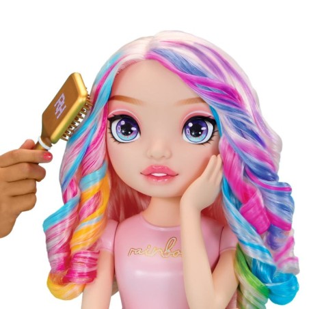 Cabeza de maquillaje y peluquería