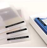 Cinta rotuladora autoadhesiva dymo d1 12mm x 7 metros de longitud para rotuladoras label manager, blanco sobre negro