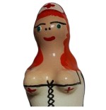 Condomerie - preservativo decorativo pintado a mano enfermera pelirroja