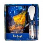 Taza con cuchara enesco terraza de café por la noche van gogh