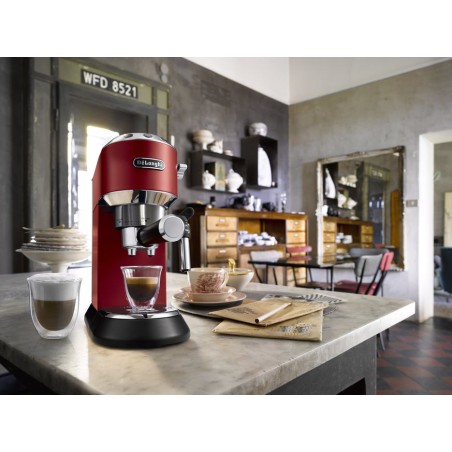 Cafetera espresso delonghi dedica ec685.r roja