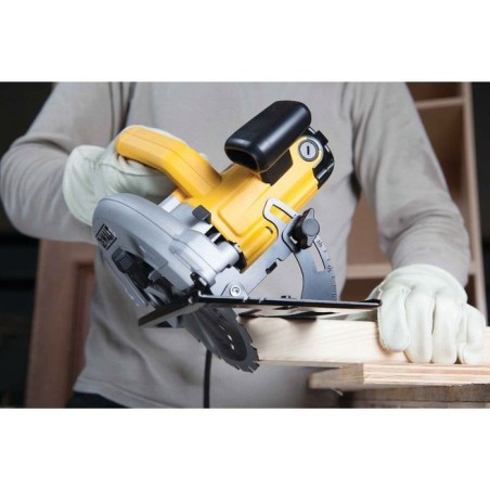 Dewalt sierra circular 1.350w 65mm 184mm  dwe560