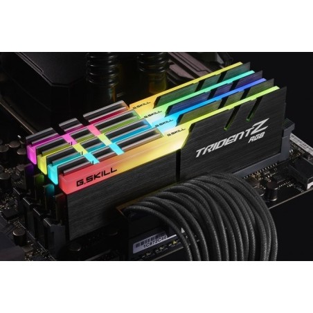 Memoria ram g.skill ddr4 32gb pc3200 c16  tz rgb kit de 4