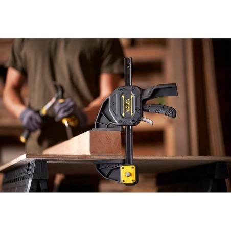 Abrazadera stanley  de una mano fatmax "xl" 150mm fmht0-83238