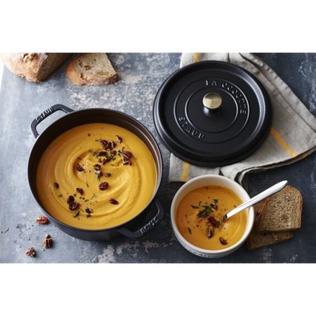 Staub cocotte olla