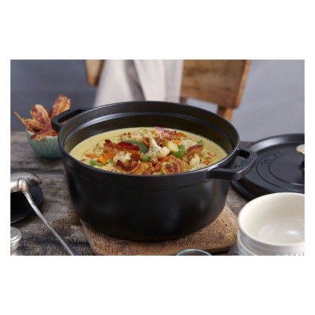 Staub round cocotte, hierro fundido de 26 cm, negro
