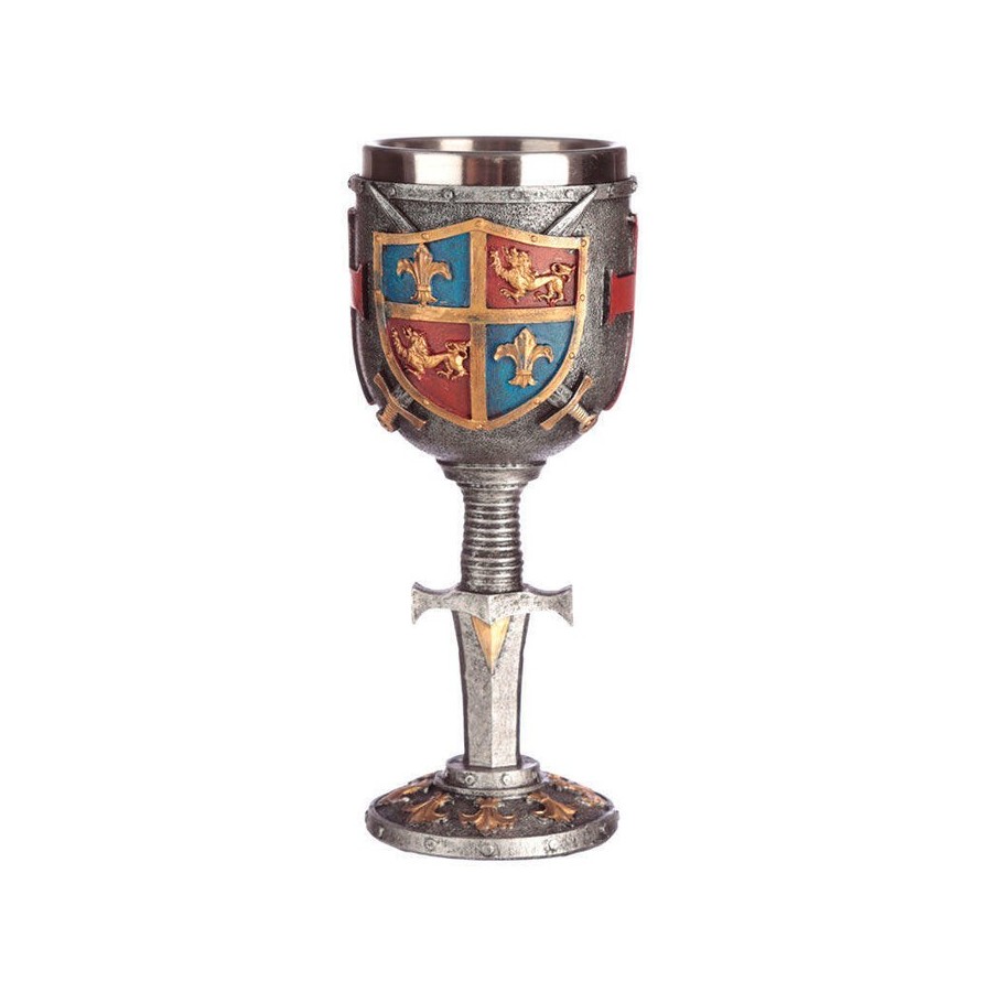 Copa escudo y espada medieval